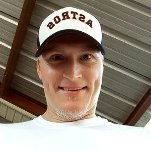 Meet your Posher, Kenneth